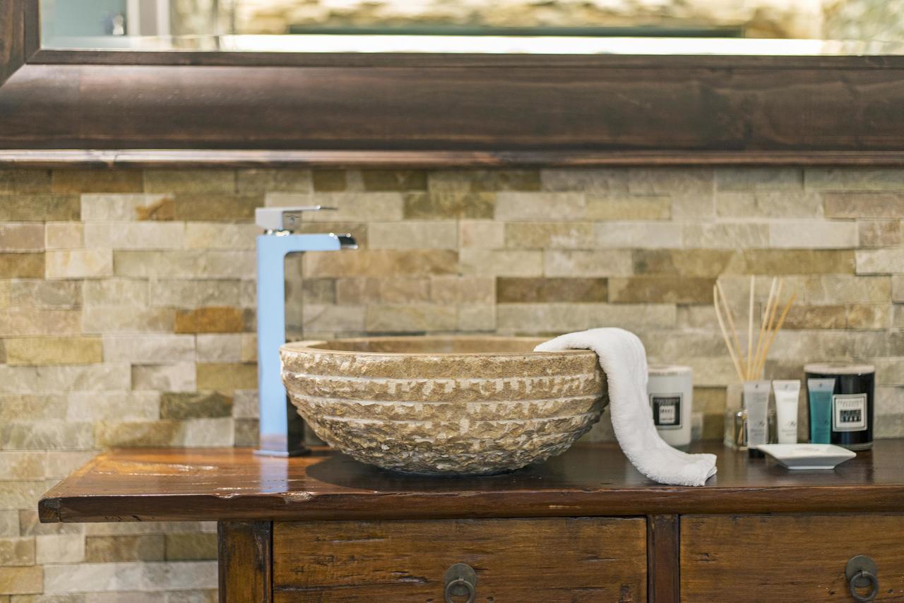 Tinwood Estate Vineyard Lodges チチェスター エクステリア 写真